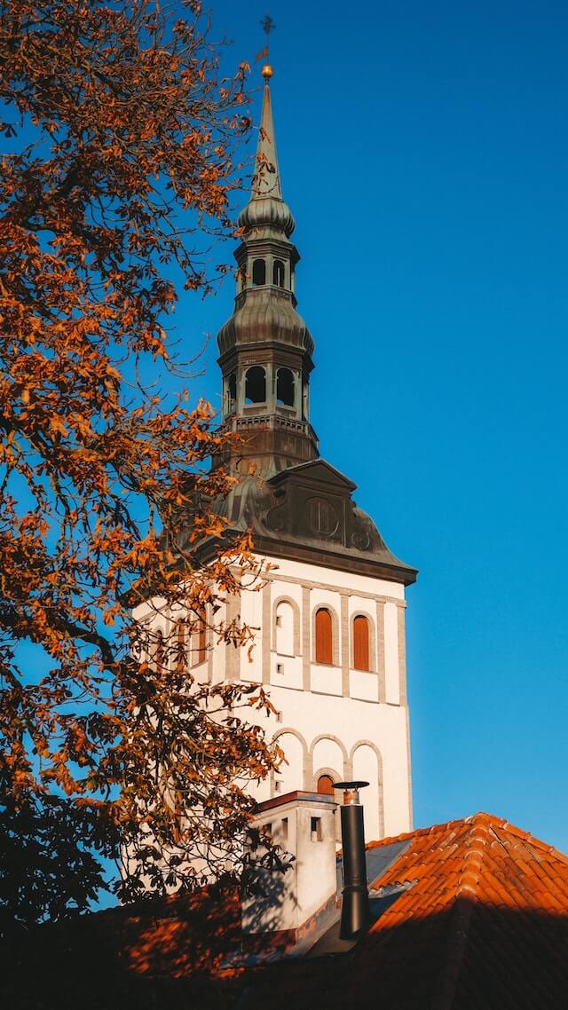 kirchturm nikolaikirche tallinn estland