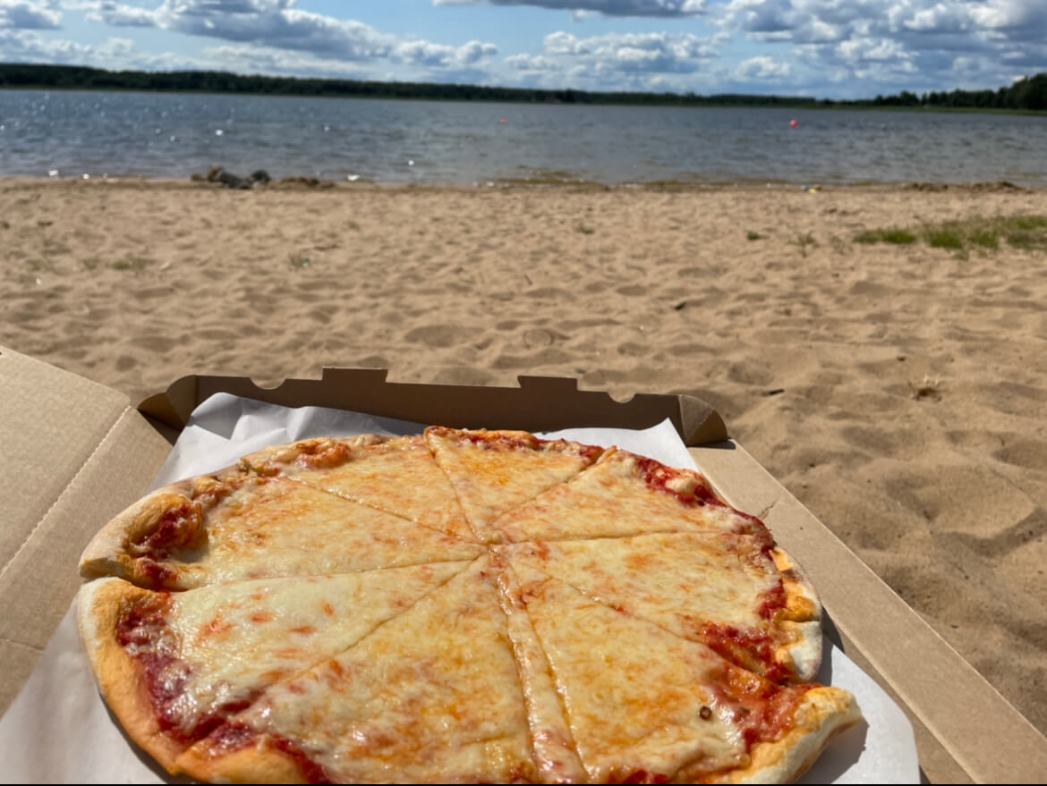 peetri pizza am strand